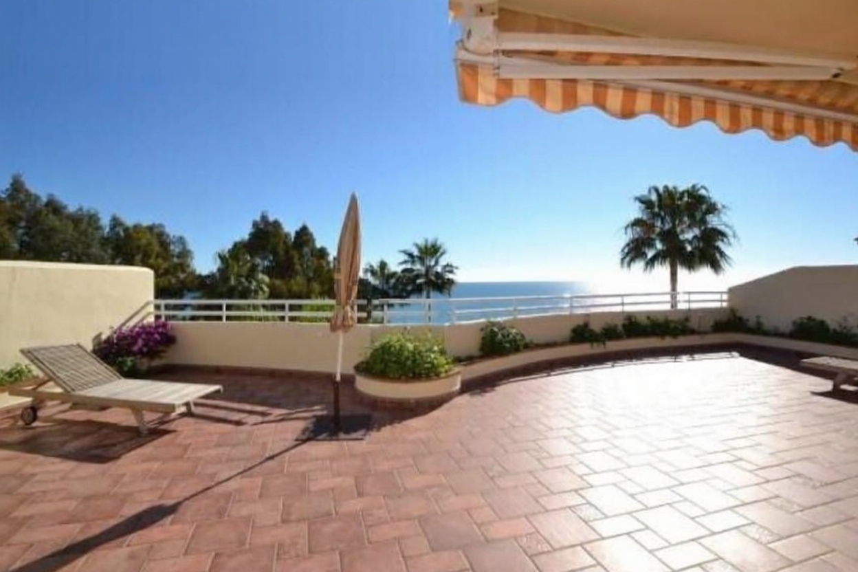 Appartement en attique en première ligne de mer à Benalmádena