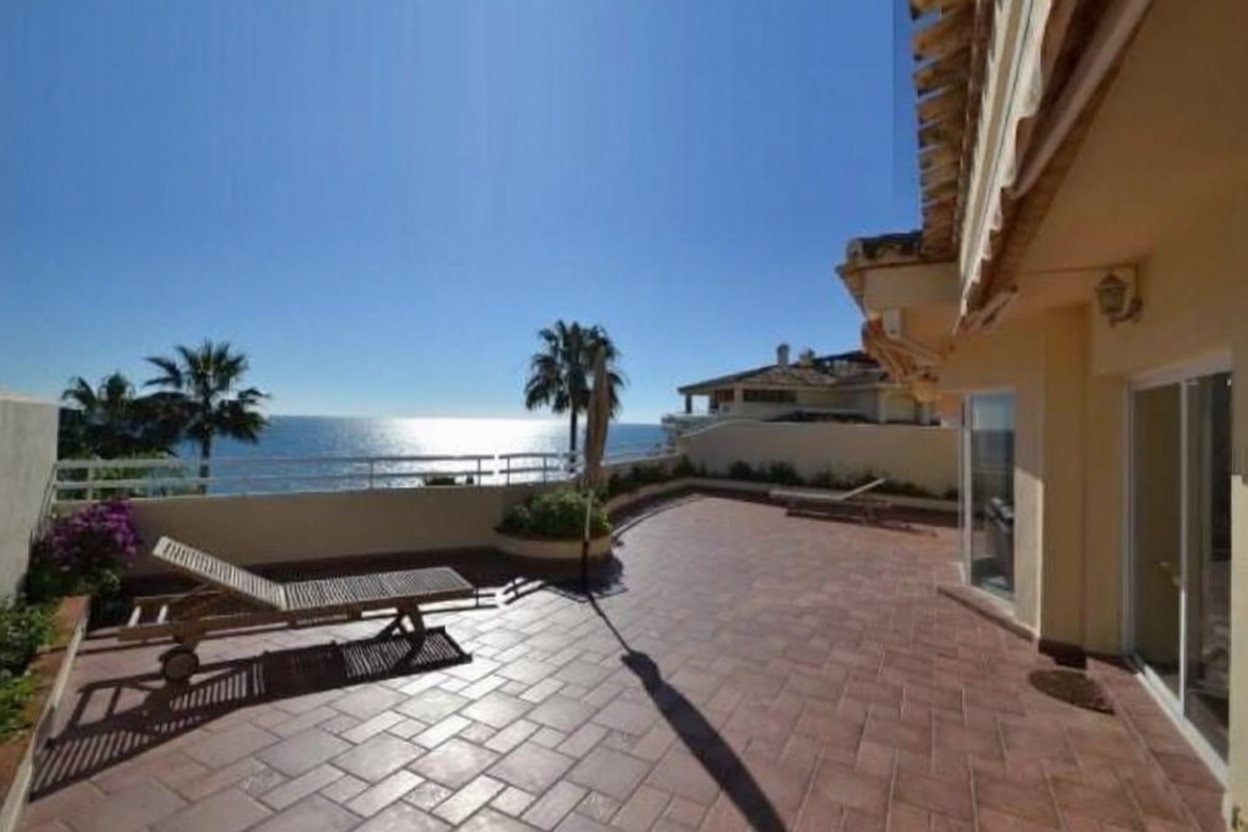 Ático em primeira linha de mar em Benalmádena — Terraço mar
