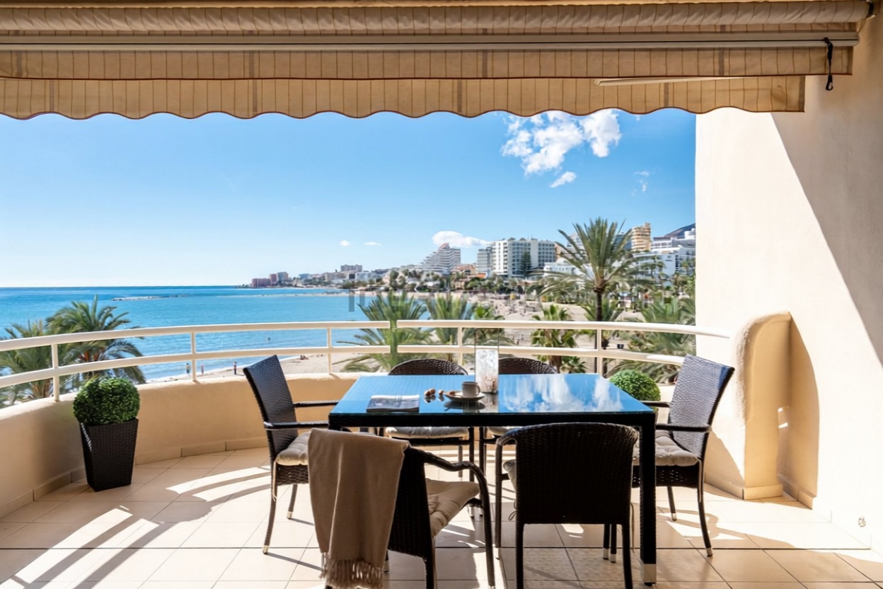 Duplex en première ligne de plage à Benalmádena