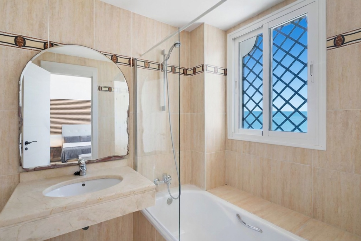 Chalet avec accès direct à la plage à Benalmádena — Sanitaires
