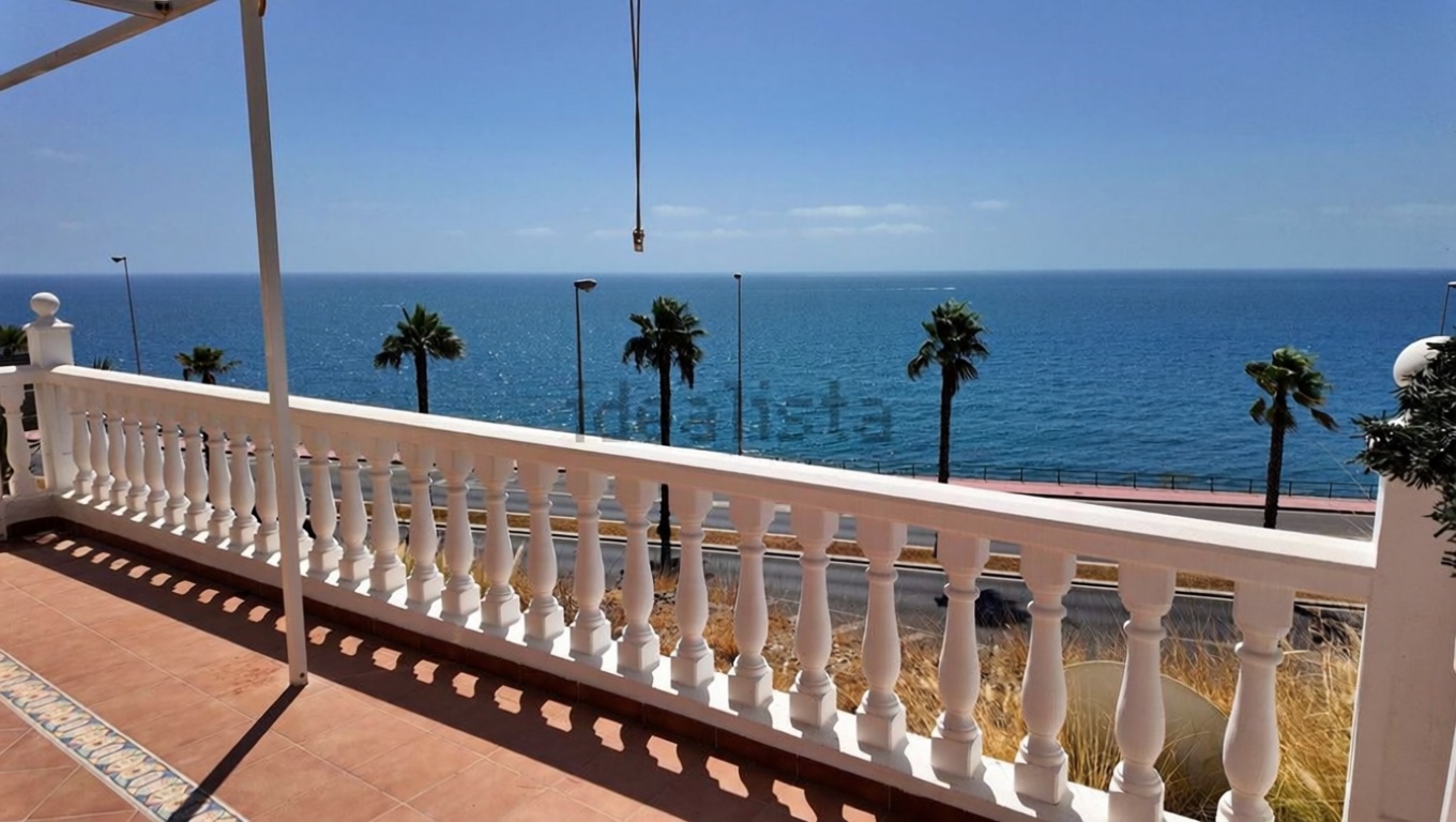 Chalet avec accès direct à la plage à Benalmádena — Vue mer