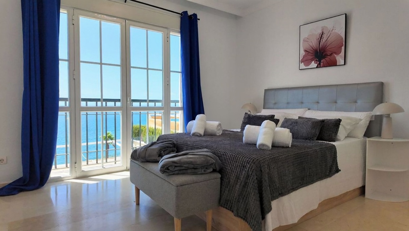 Chalet avec accès direct à la plage à Benalmádena — Chambre