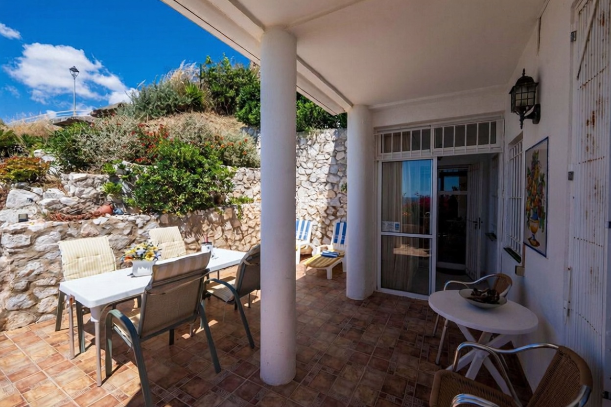Appartement en première ligne de plage à Benalmádena — Chambre
