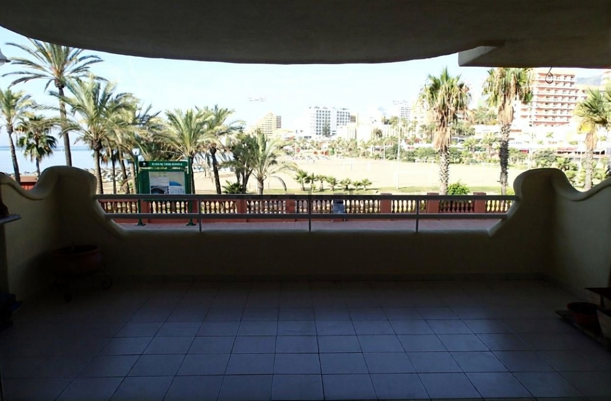 Appartement en première ligne de plage à Benalmádena