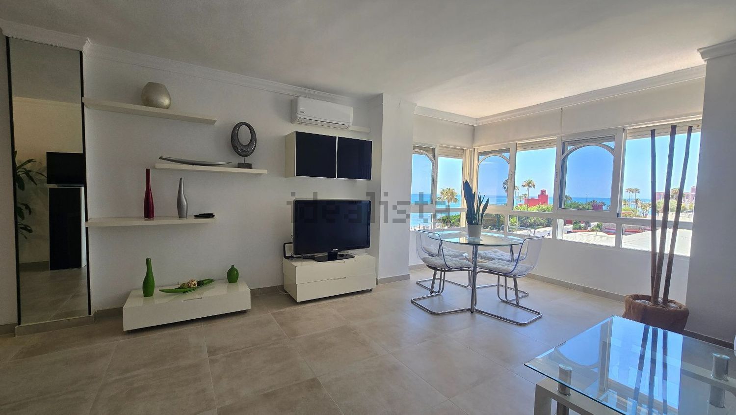 Wohnung zum Verkauf in direkter Strandlage in Benalmádena