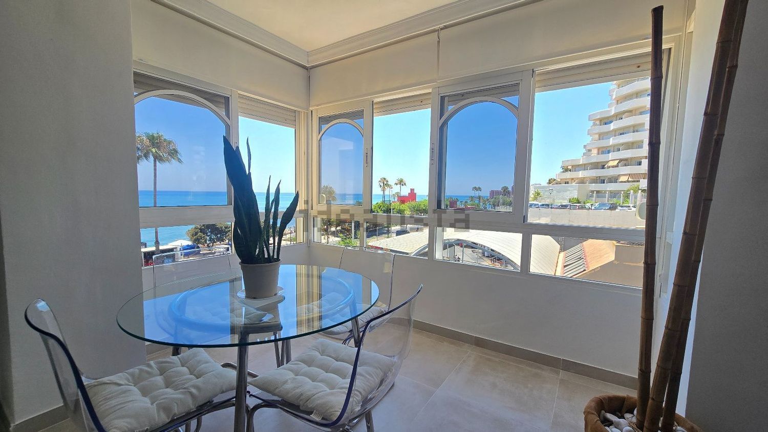 Wohnung zum Verkauf in direkter Strandlage in Benalmádena