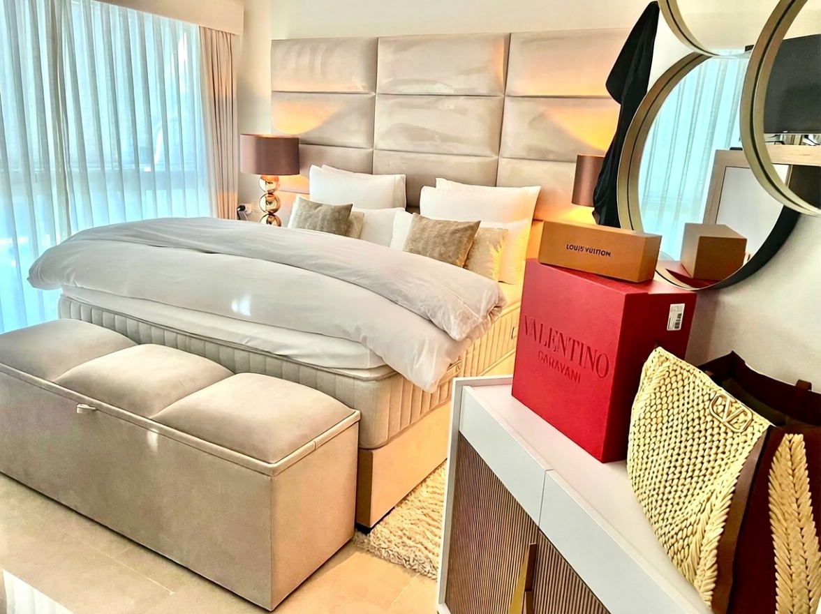 Appartement en première ligne de plage à Benalmádena — Chambre