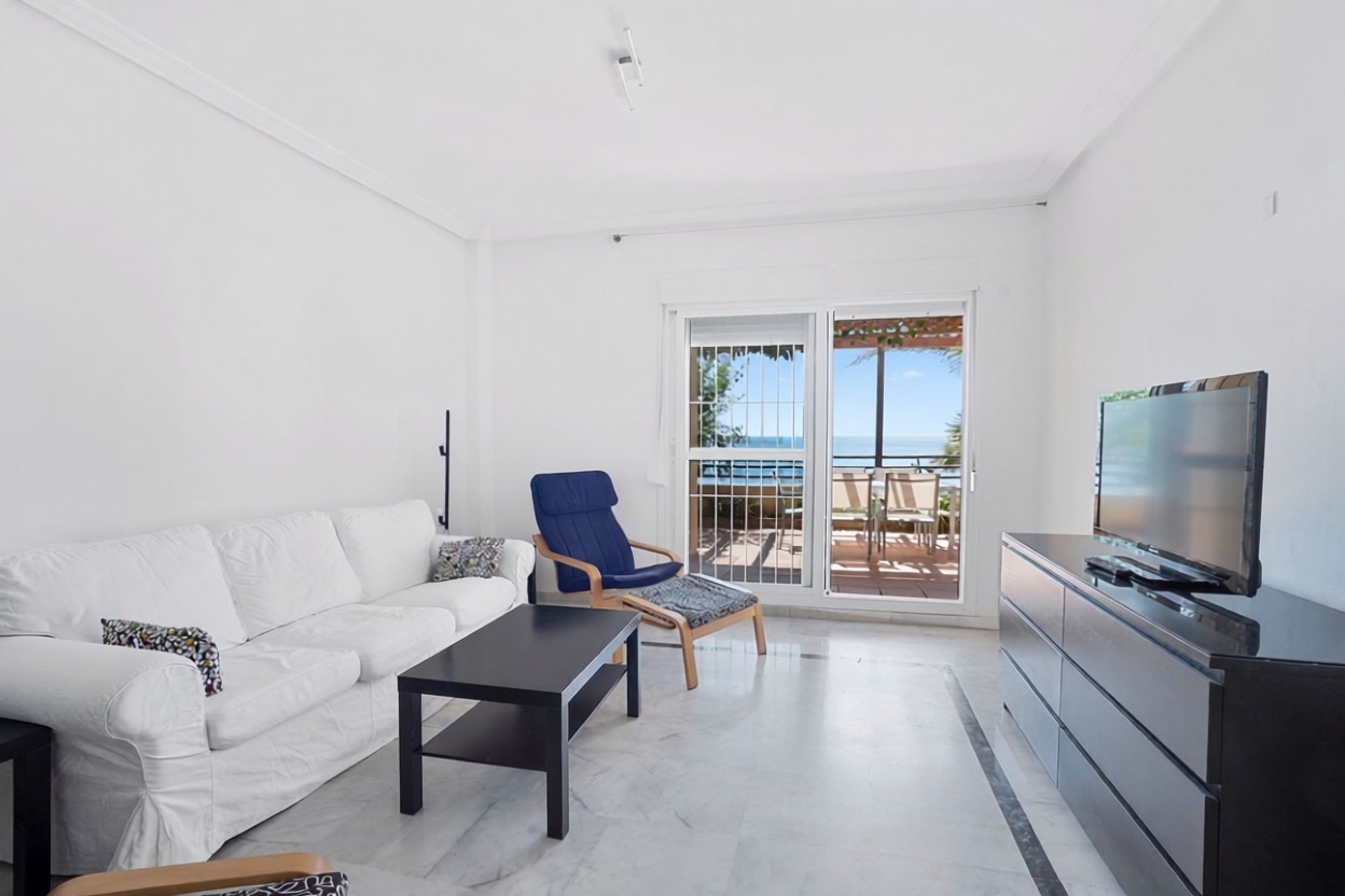 Appartement en première ligne de plage à Benalmádena — Séjour