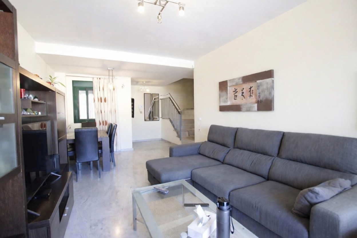 Duplex en première ligne de plage à Benalmádena — Séjour