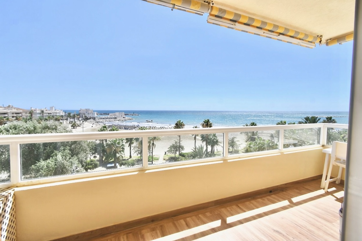 Appartement en première ligne de plage à Benalmádena