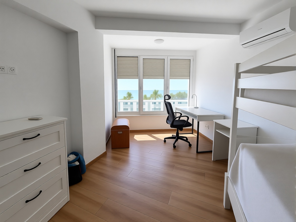 Piso en primera línea de playa en Benalmádena — Dormitorio