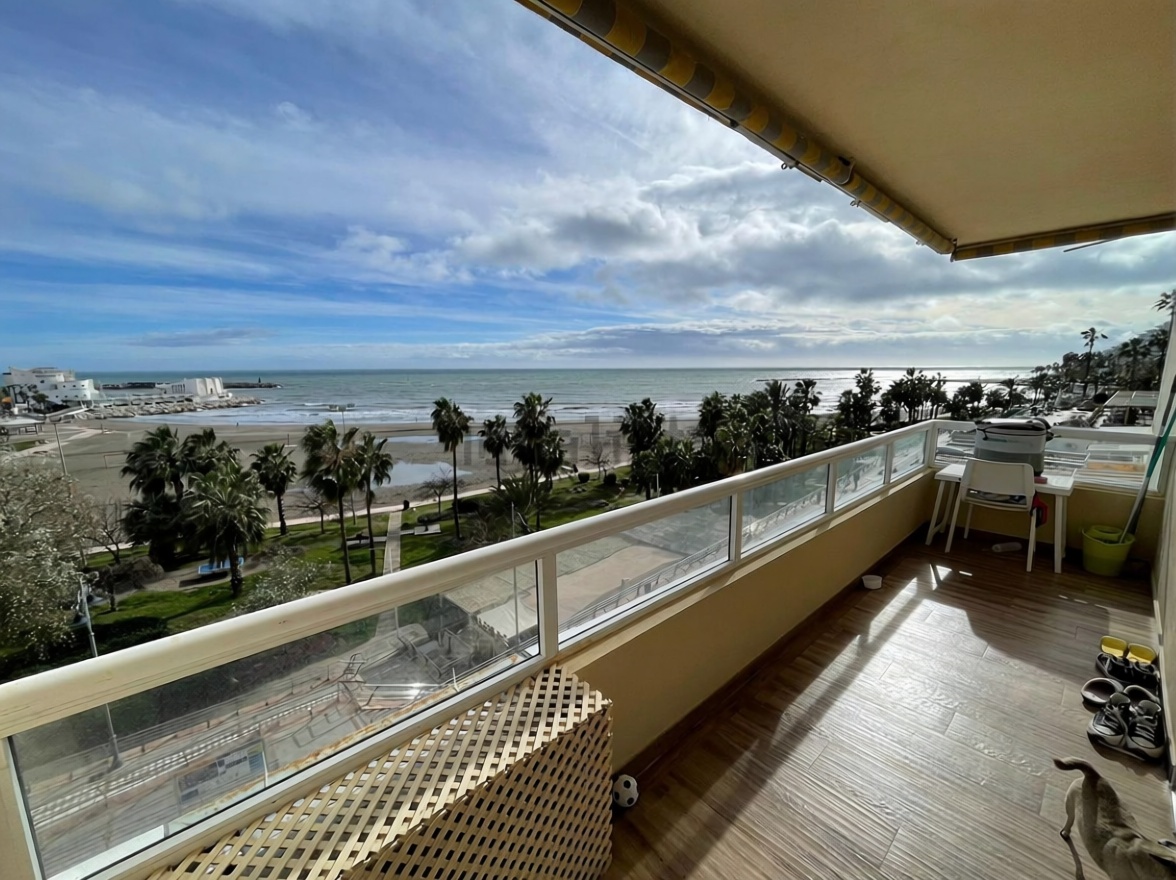 Appartement en première ligne de plage à Benalmádena