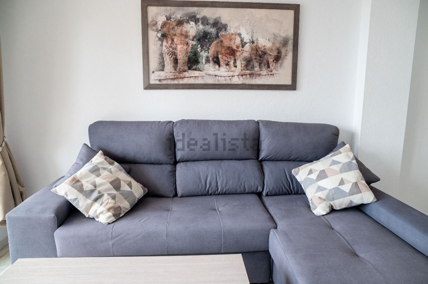 Flat for sale frontline beach in Benalmádena
