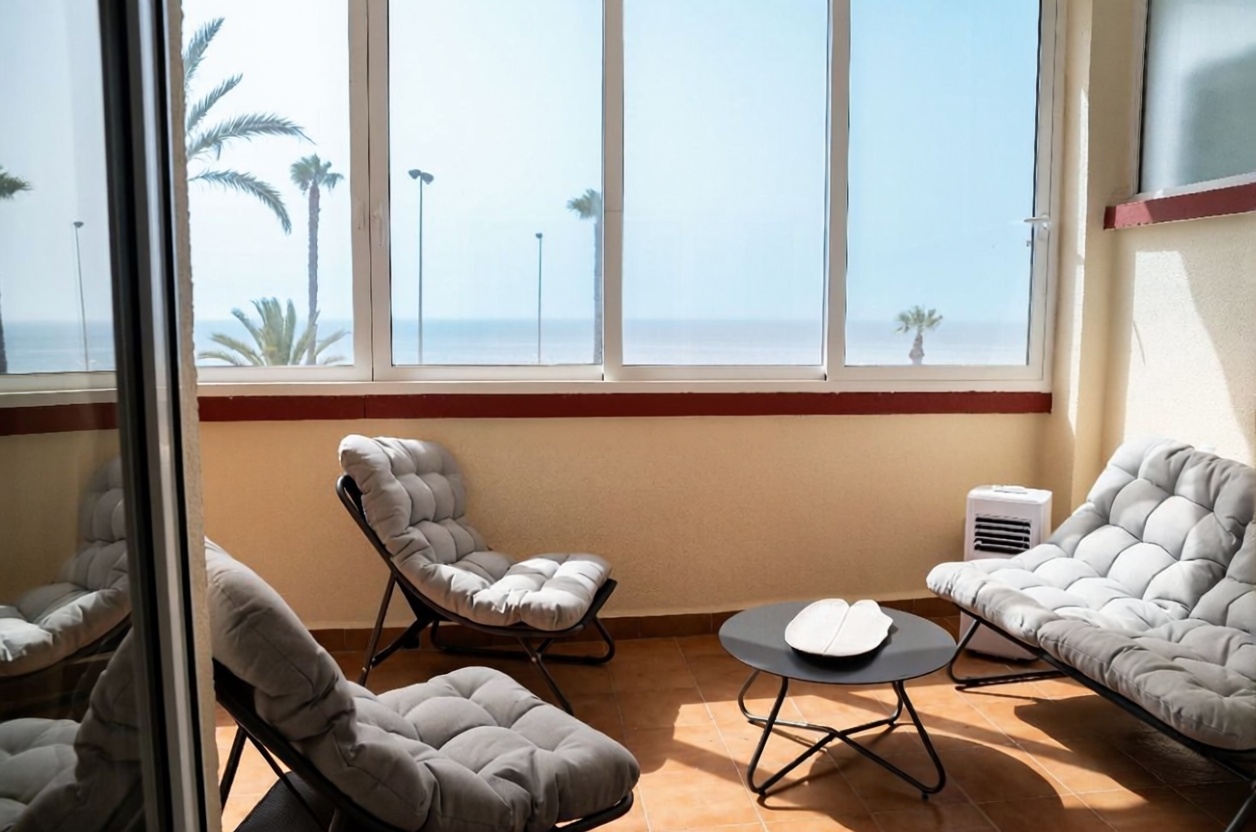 Beachfront flat in Benalmádena