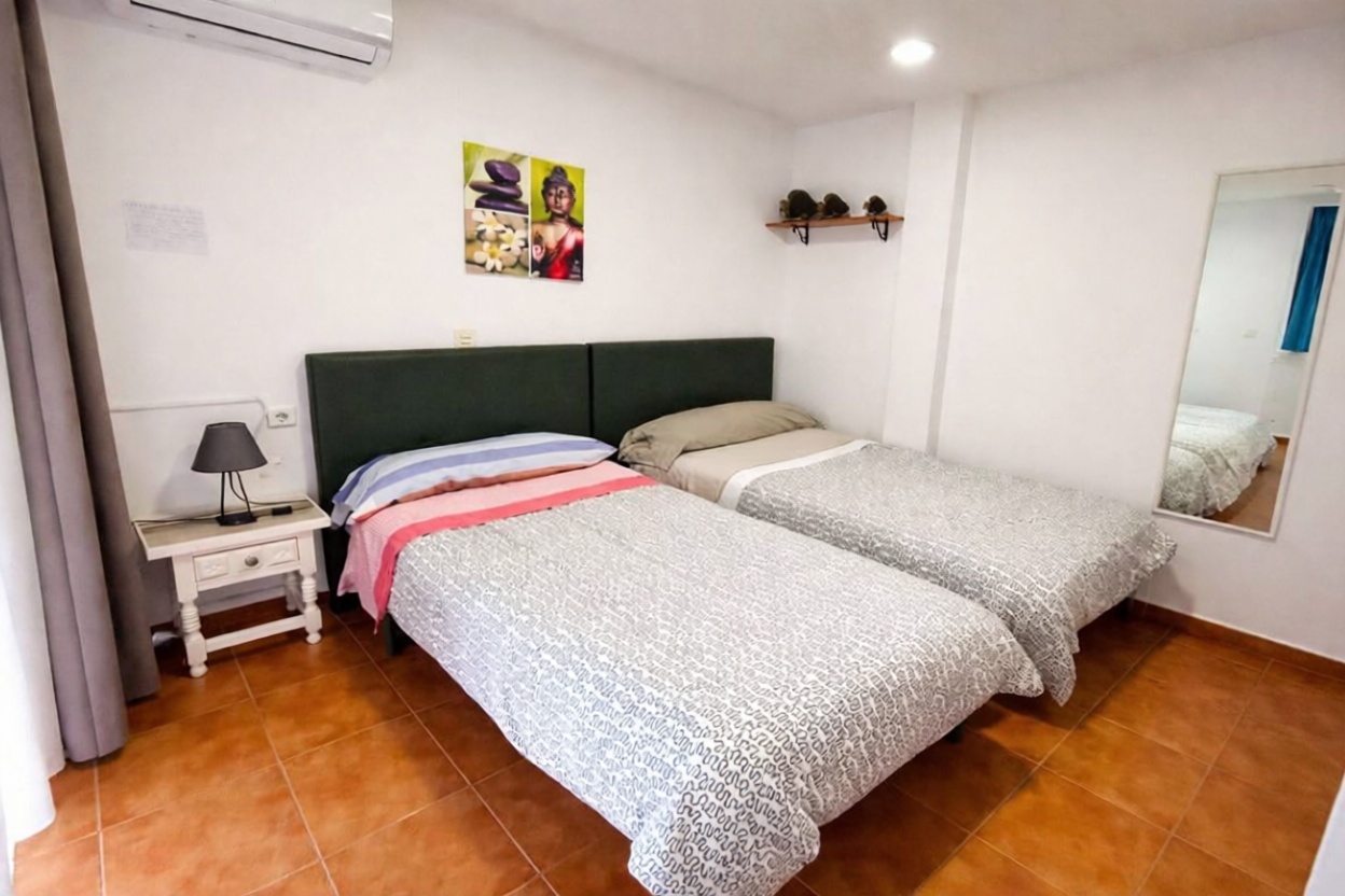 Appartement en première ligne de plage à Benalmádena — Chambre