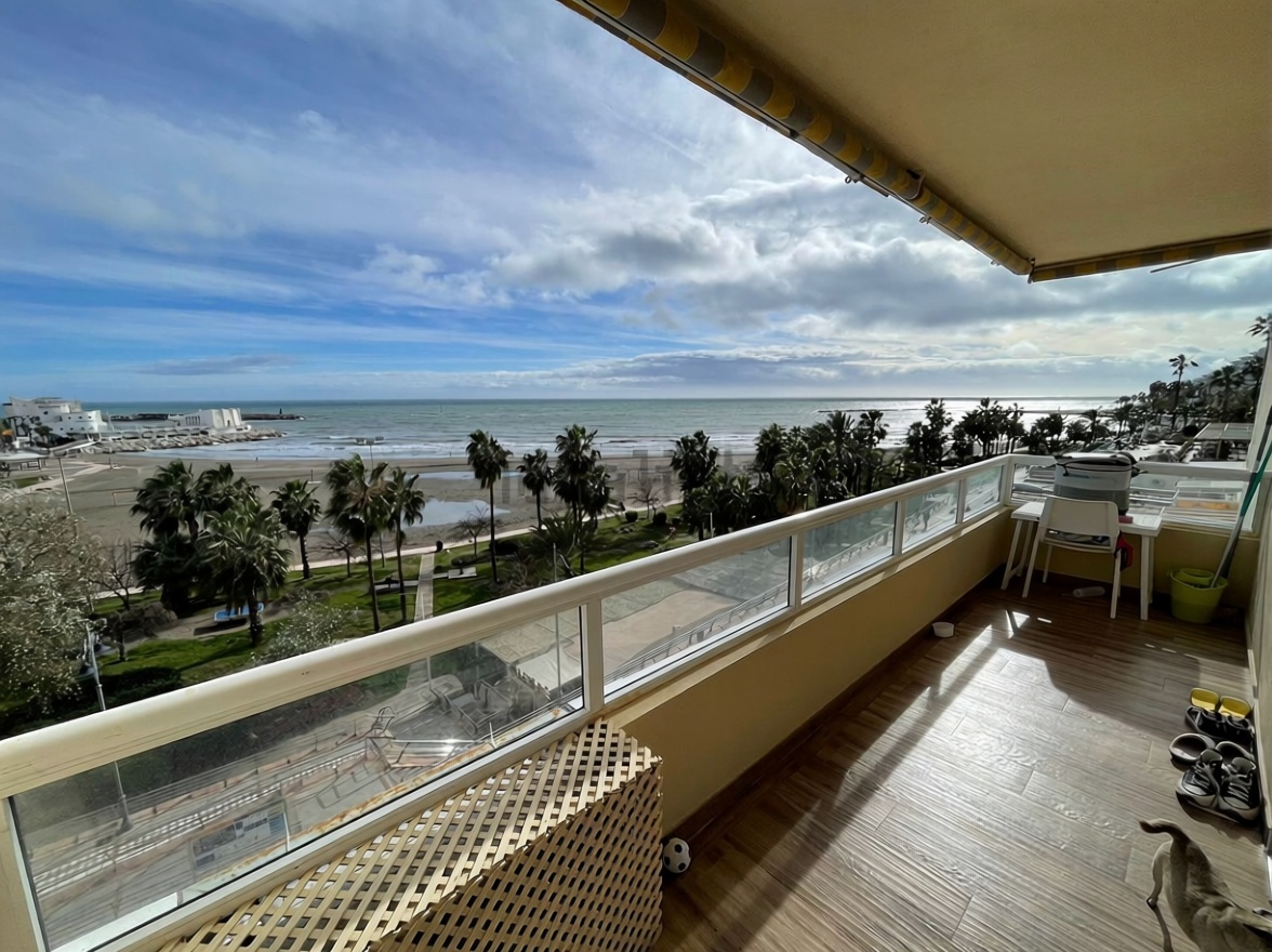Appartement en première ligne de plage à Benalmádena