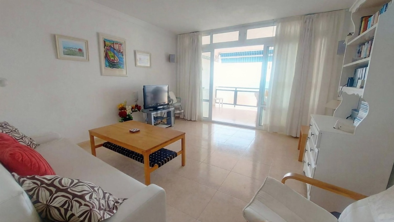 Appartement en première ligne de plage à Benalmádena — Séjour