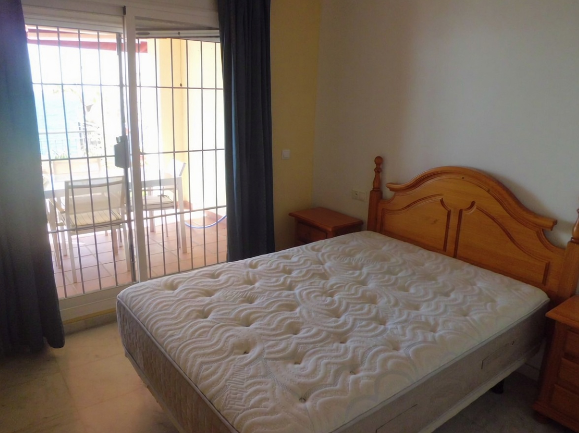 Appartement en première ligne de plage à Benalmádena — Chambre