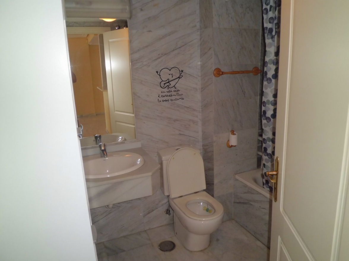 Appartement en première ligne de plage à Benalmádena — Sanitaires