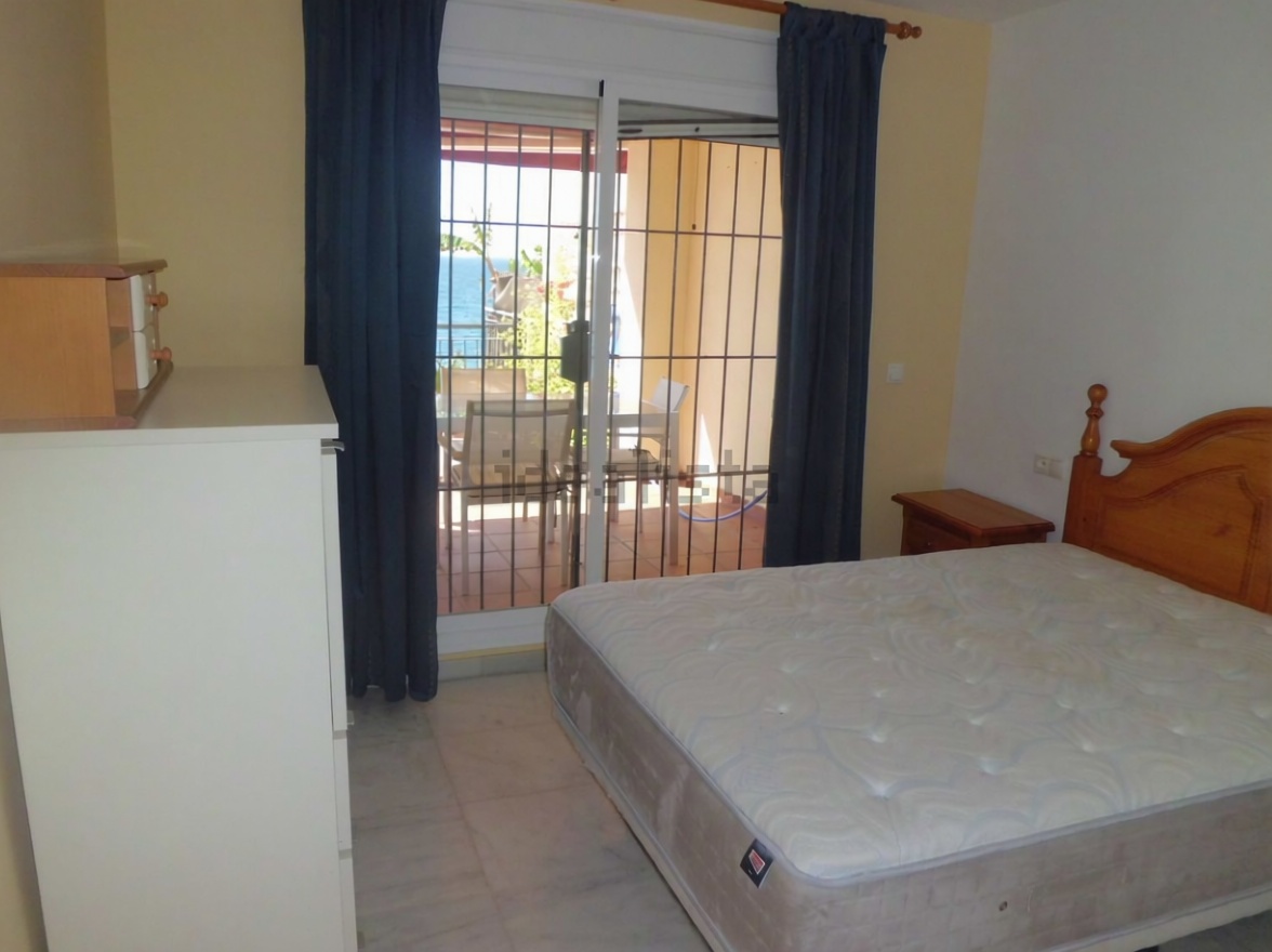 Appartement en première ligne de plage à Benalmádena — Chambre