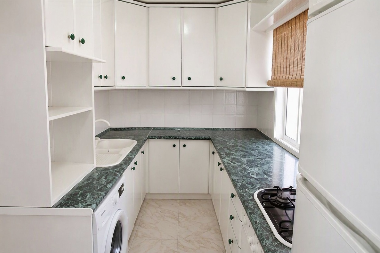 Appartement en attique en première ligne de mer à Benalmádena — Chambre