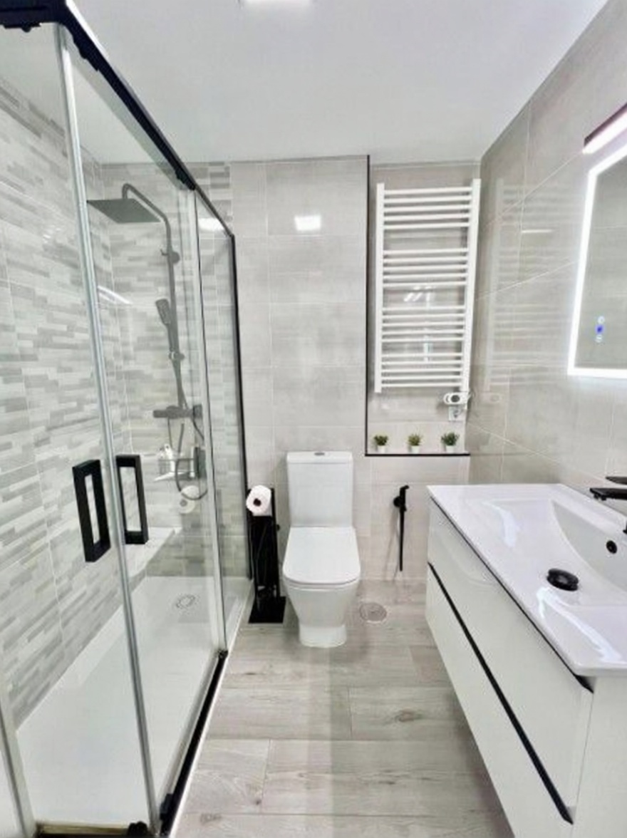 Beachfront flat in Benalmádena — Bedroom