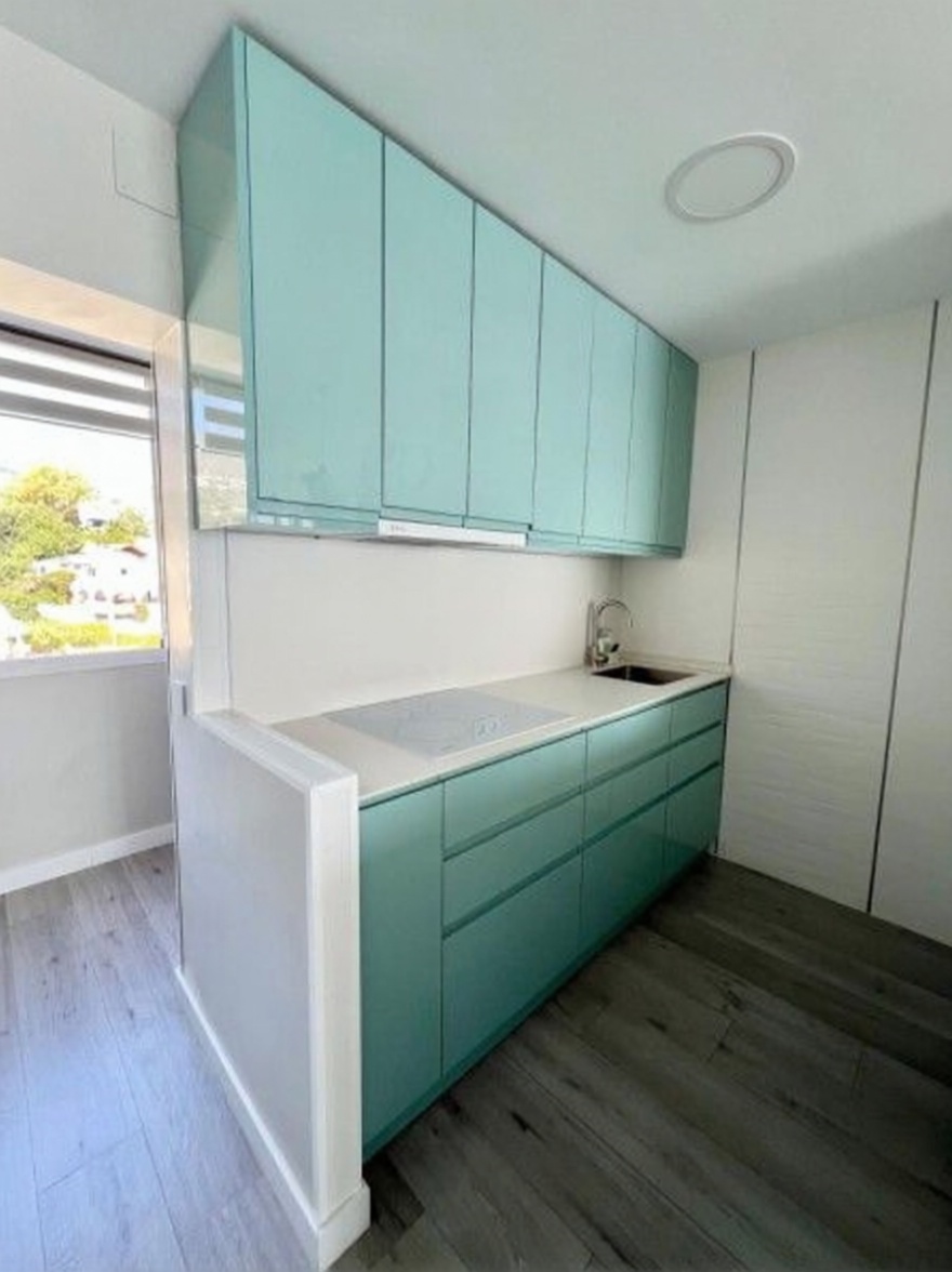 Beachfront flat in Benalmádena — Kitchen