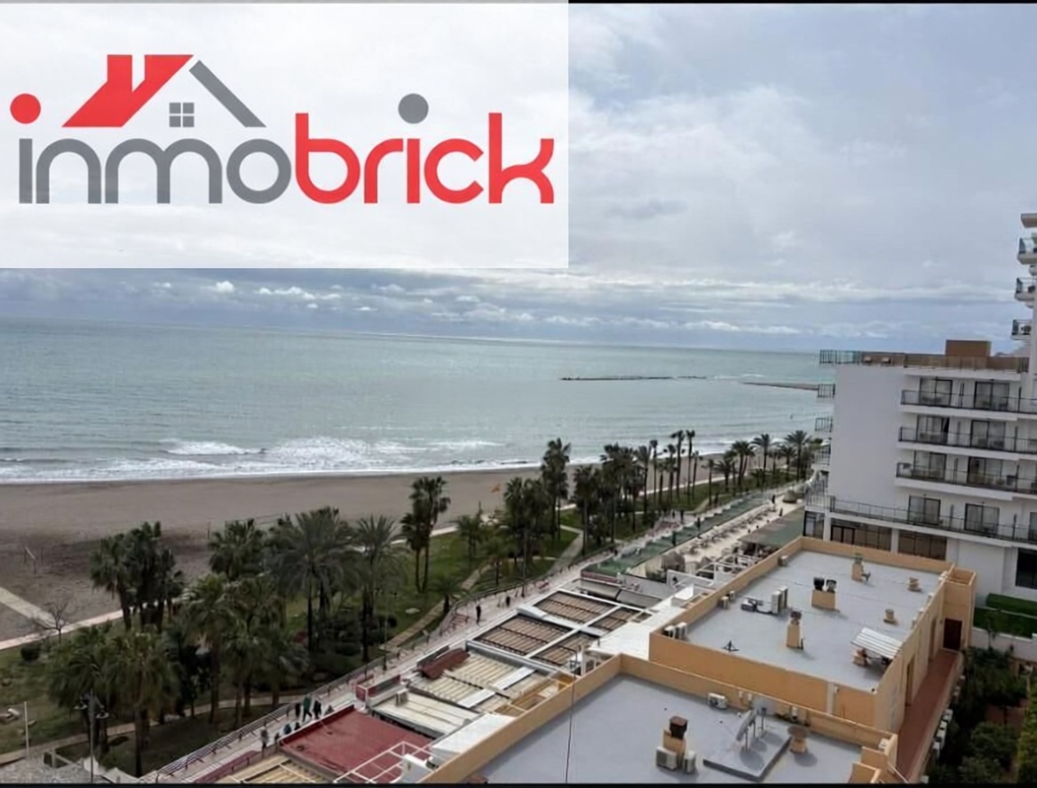 Appartement en première ligne de plage à Benalmádena