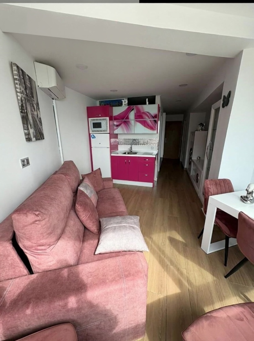 Beachfront flat in Benalmádena — Living room