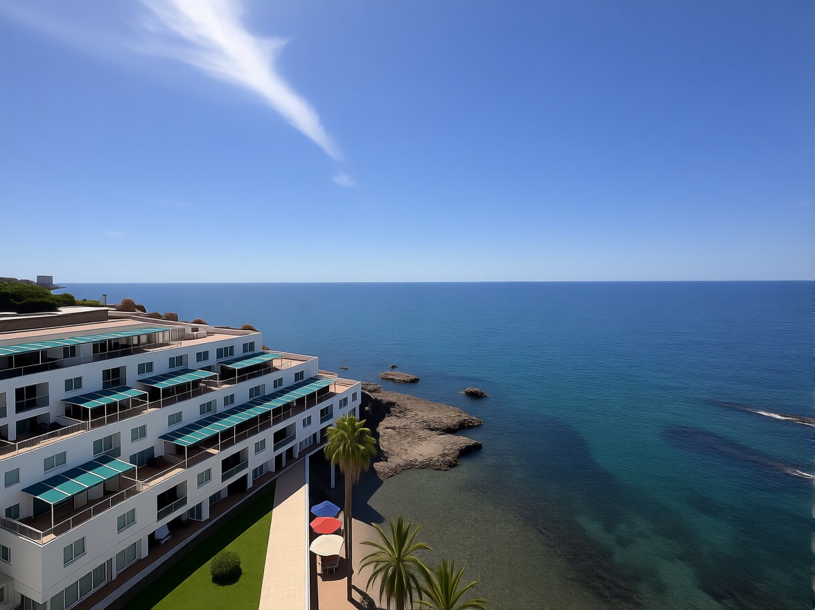 Piso en primera línea de playa en Benalmádena — Vista mar