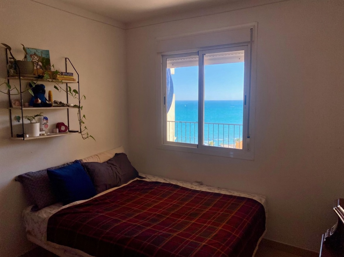 Appartement en première ligne de plage à Benalmádena — Chambre