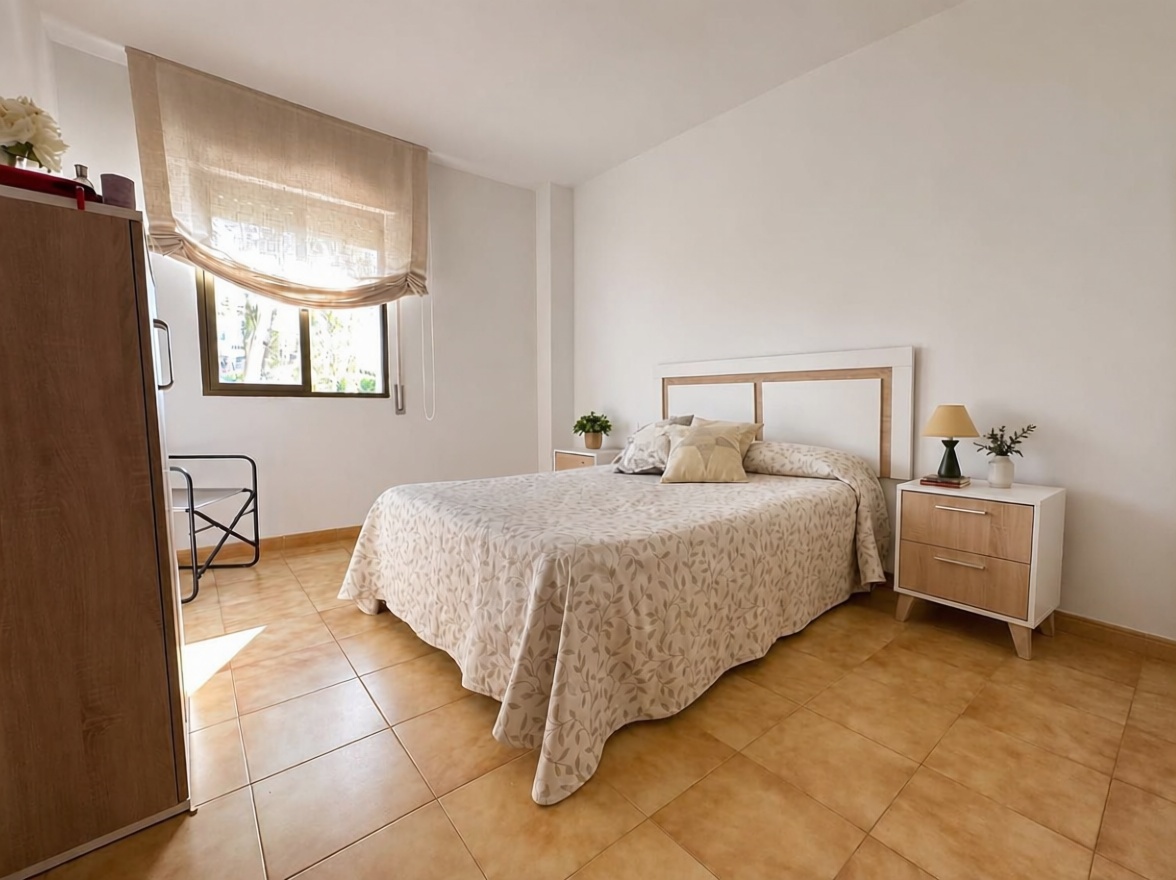 Appartement en première ligne de plage à Benalmádena — Chambre