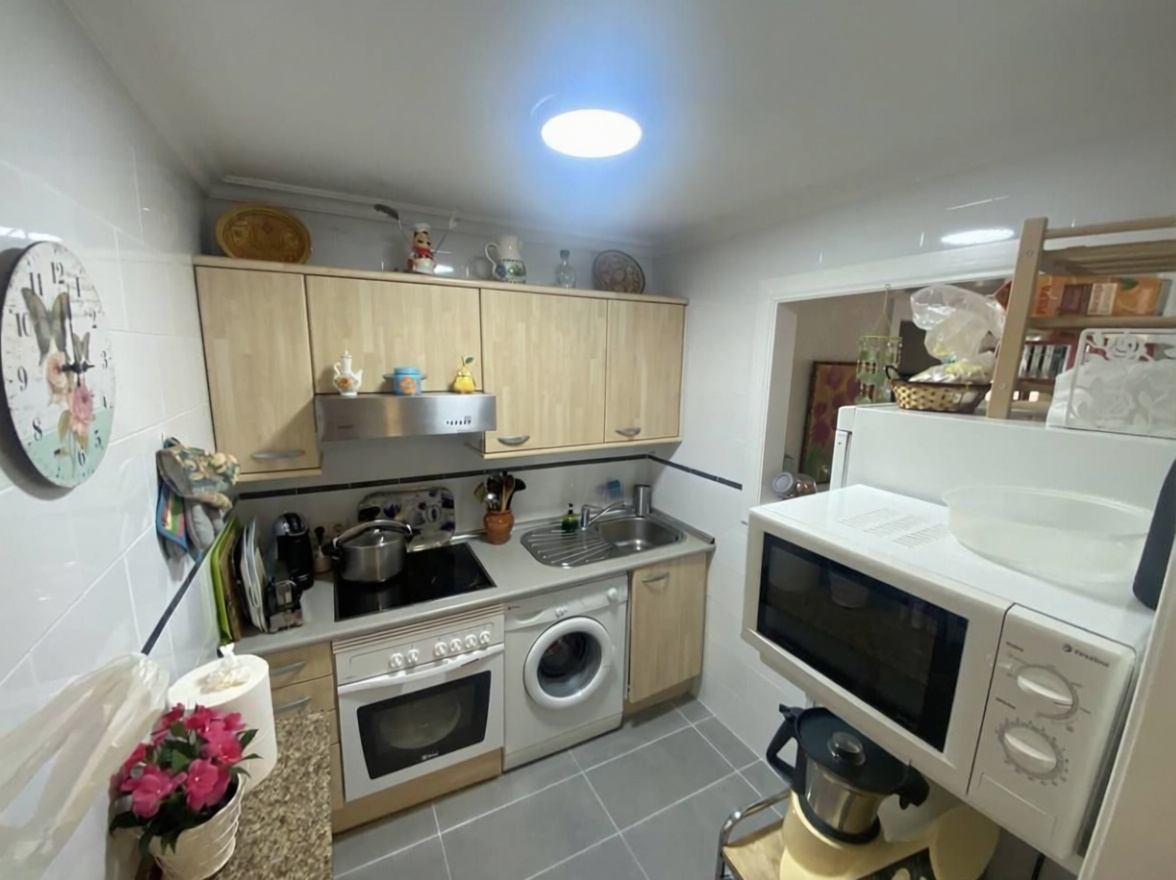 Beachfront flat in Benalmádena — Kitchen