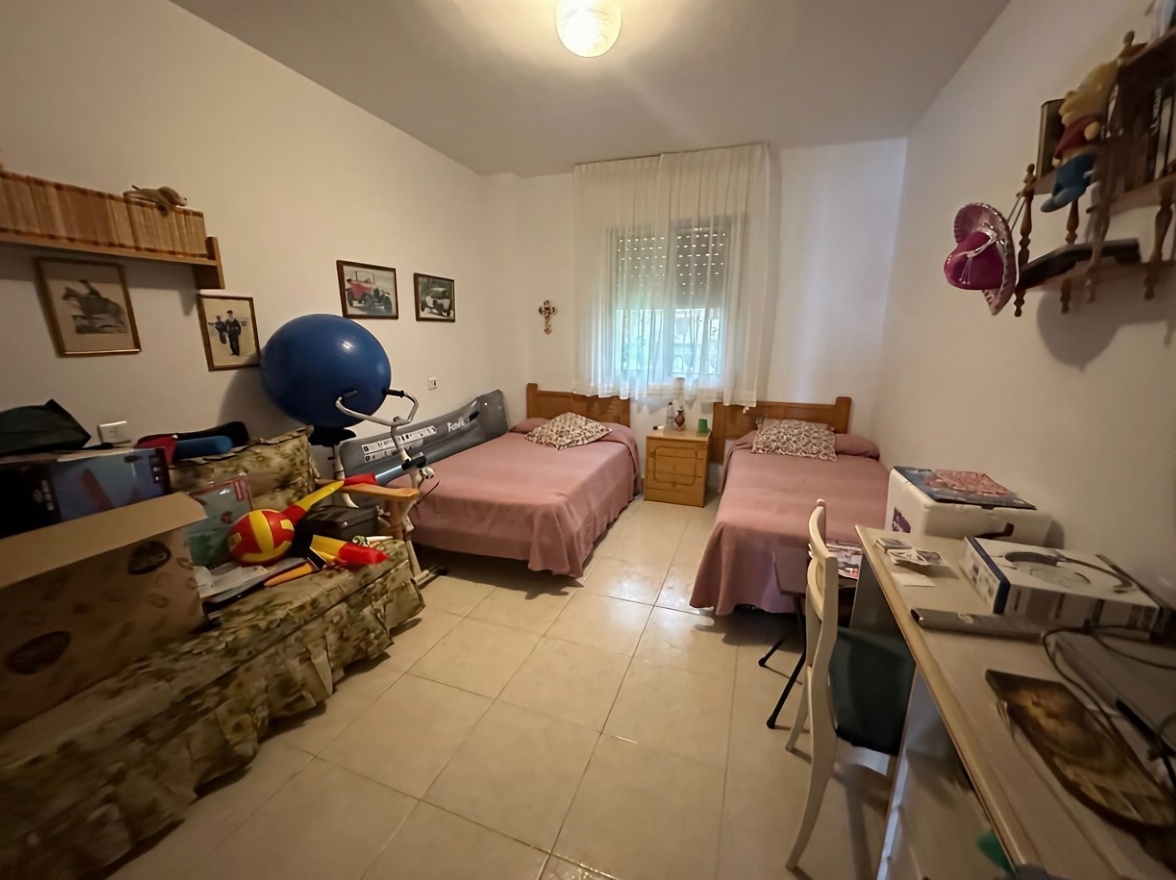 Piso en primera línea de playa en Benalmádena — Dormitorio