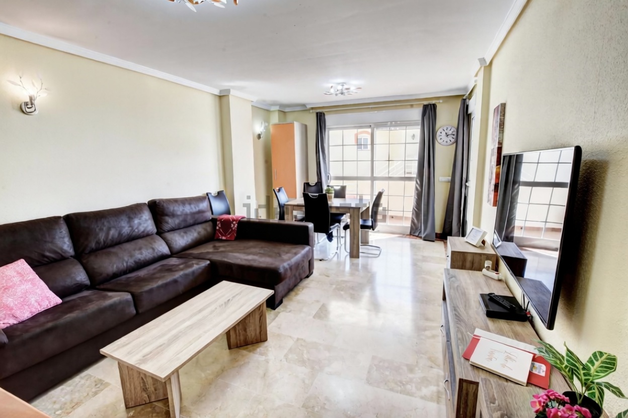 Appartement en première ligne de plage à Benalmádena — Séjour