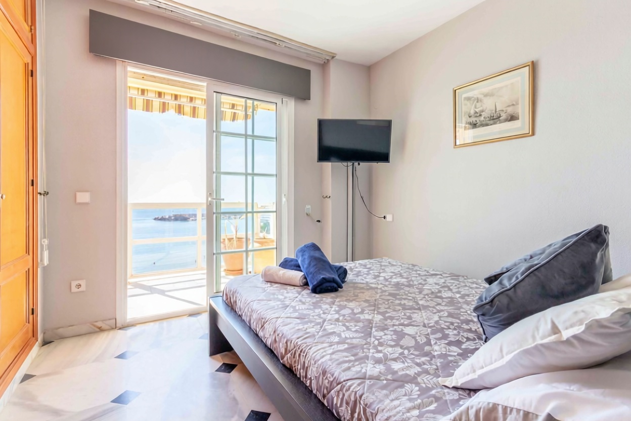 Duplex en première ligne de plage à Fuengirola — Chambre