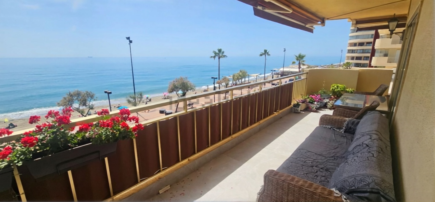 Appartement en première ligne de plage à Fuengirola