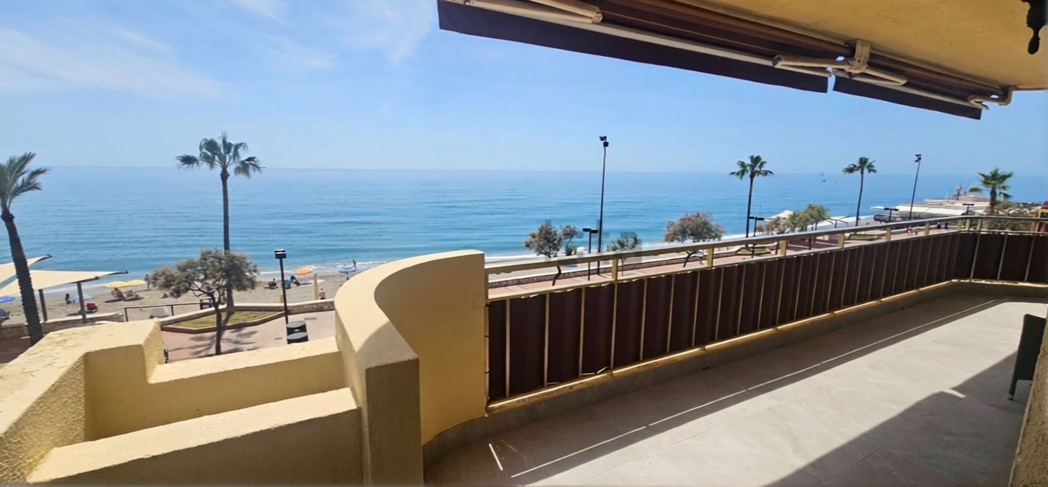 Appartement en première ligne de plage à Fuengirola — Cuisine