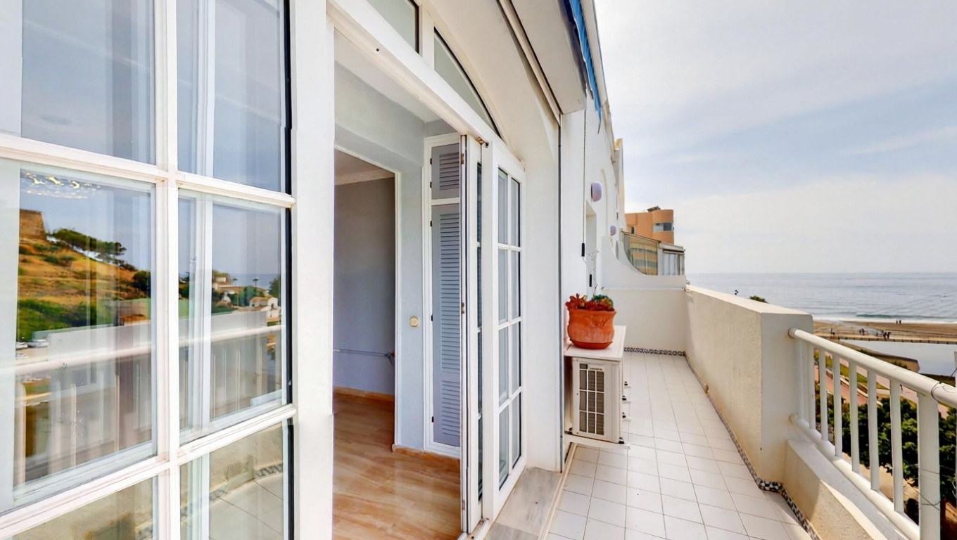 Duplex en première ligne de plage à Fuengirola