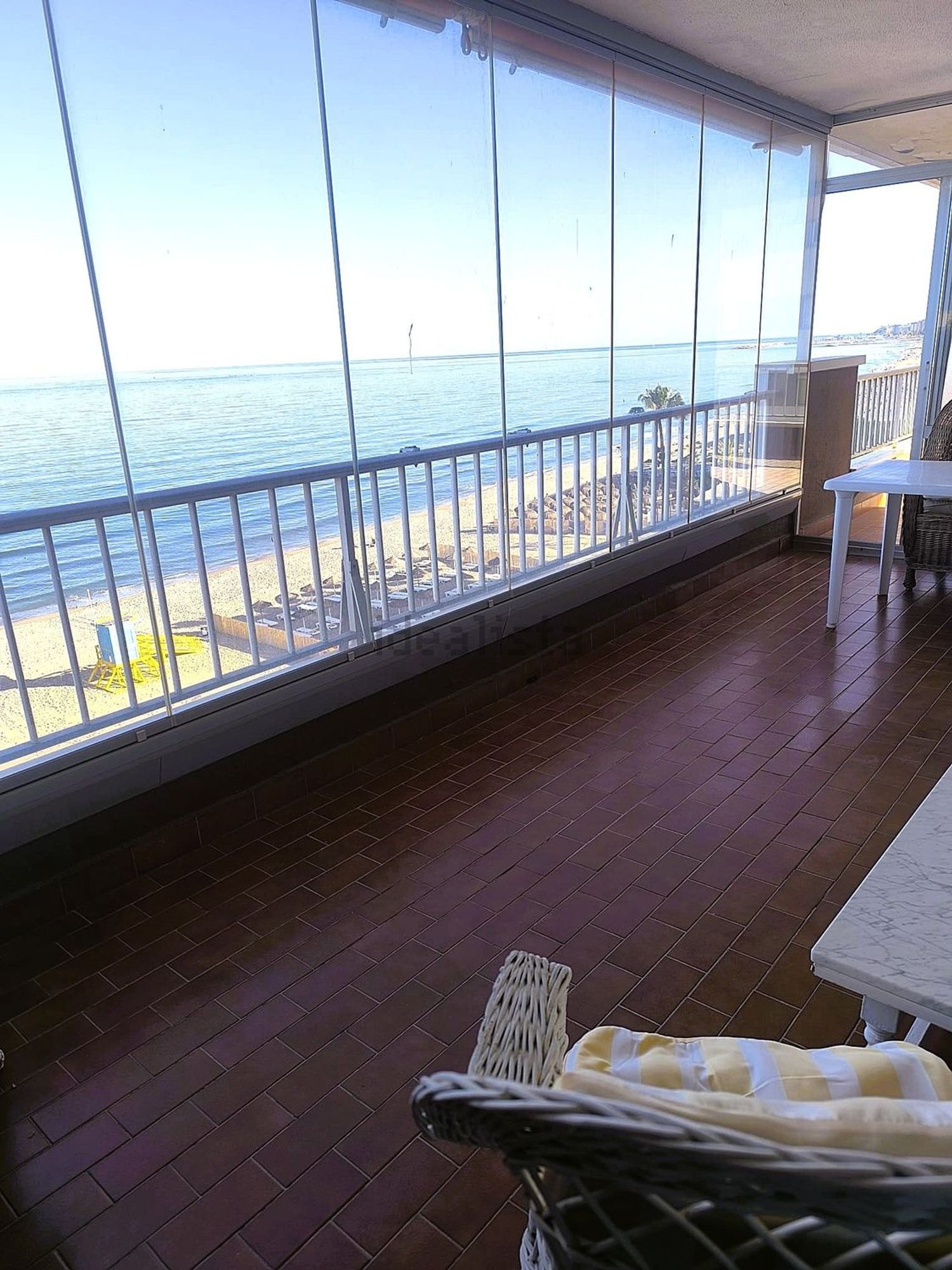 Wohnung zum Verkauf in direkter Strandlage in Fuengirola