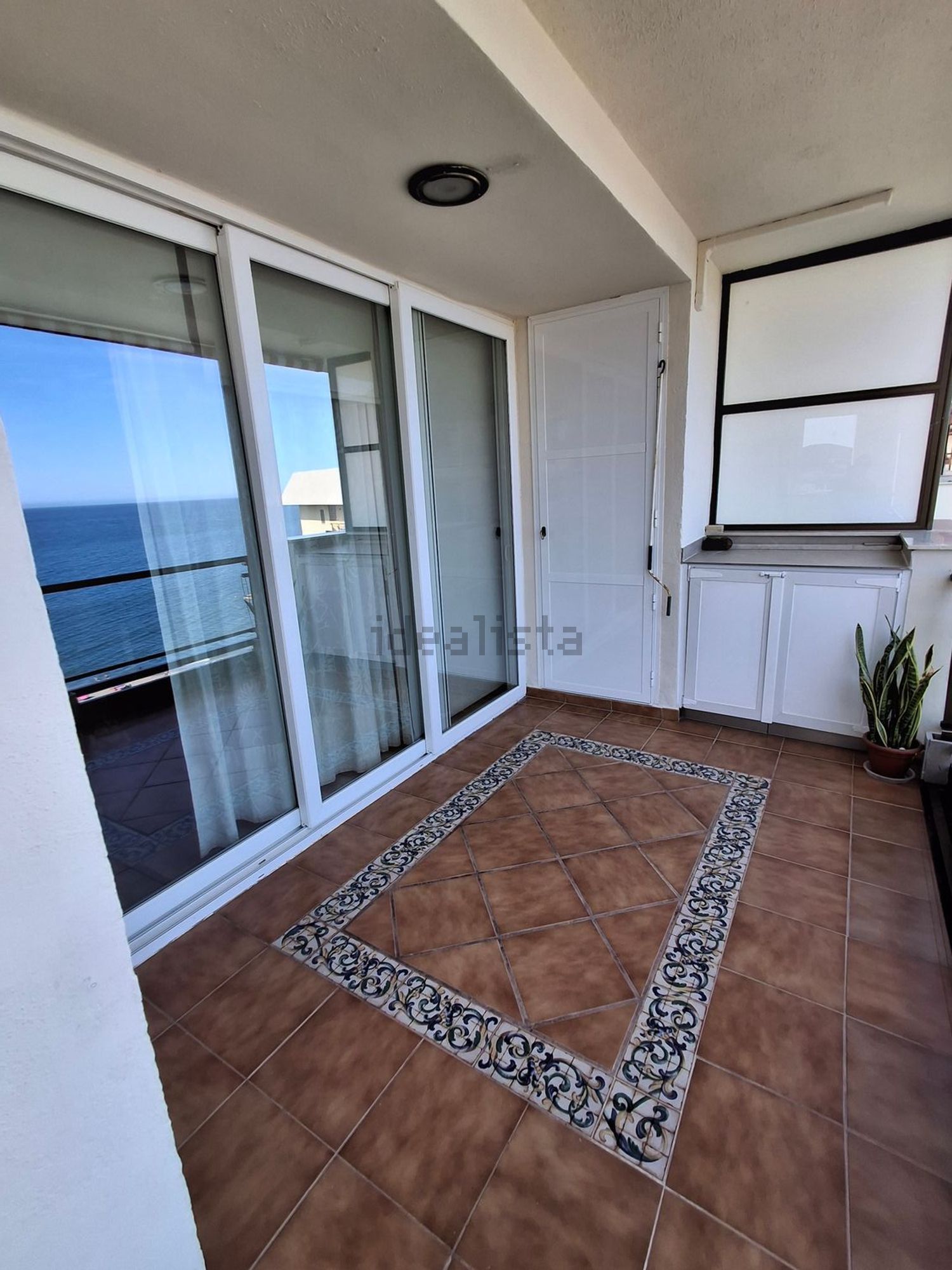 Flat for sale frontline beach in Fuengirola