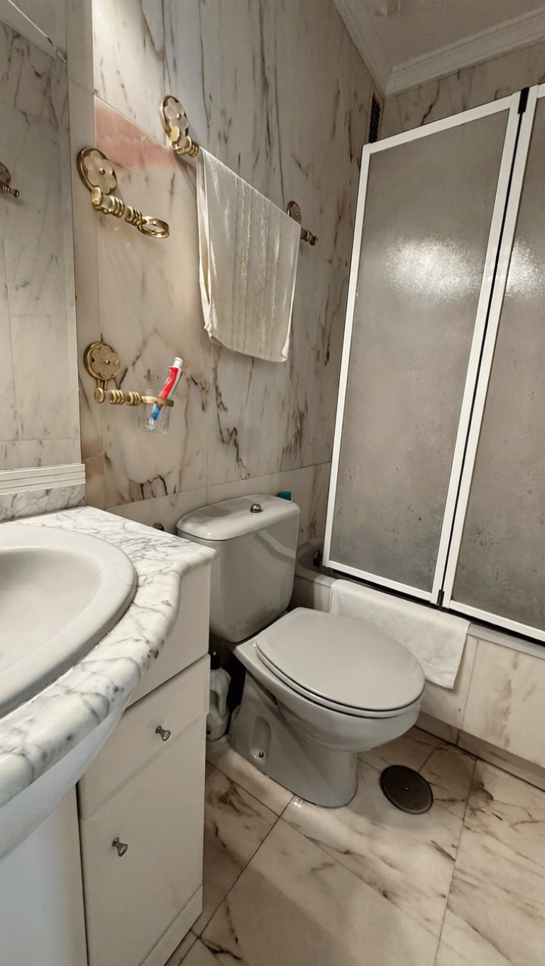 Apartamento em primeira linha de praia em Fuengirola — Casa banho