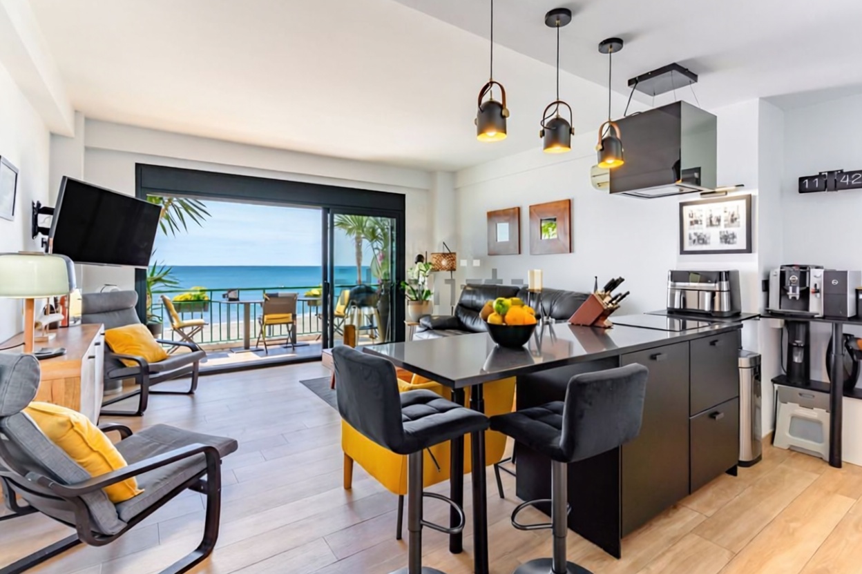 Appartement en première ligne de plage à Fuengirola — Cuisine