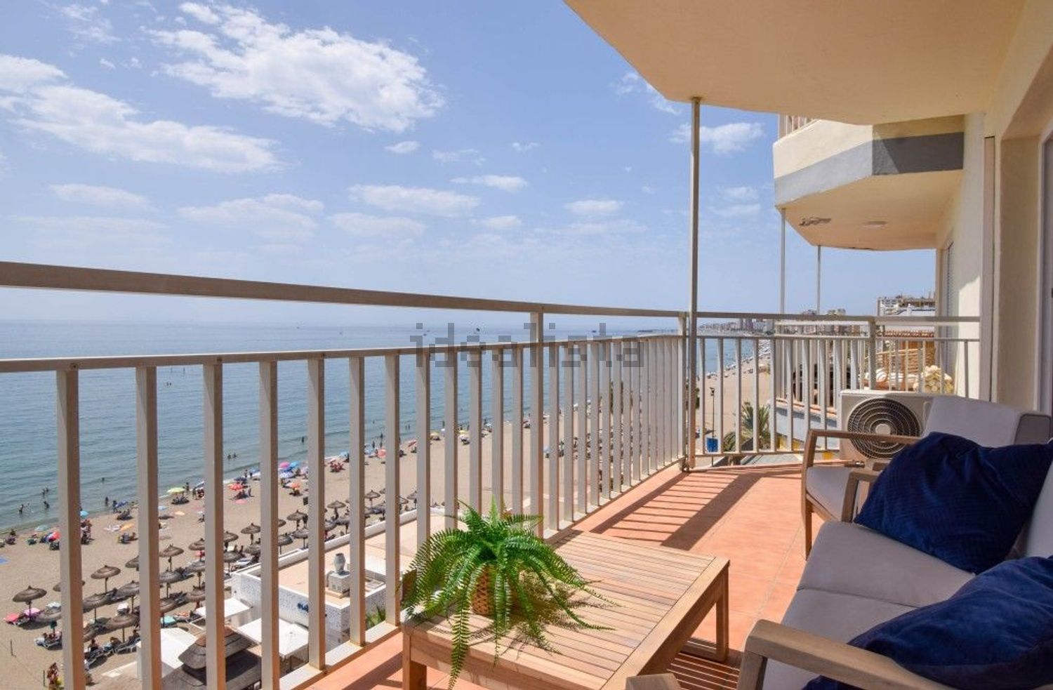 Wohnung zum Verkauf in direkter Strandlage in Fuengirola