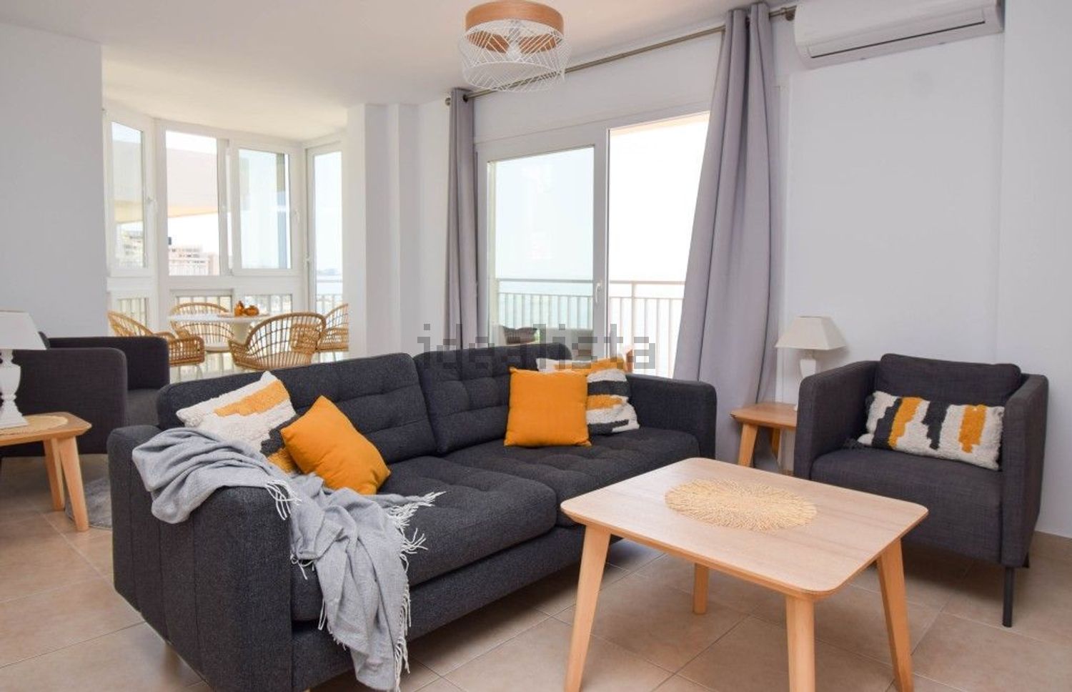 Wohnung zum Verkauf in direkter Strandlage in Fuengirola