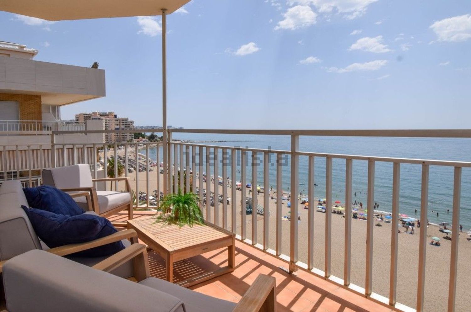 Wohnung zum Verkauf in direkter Strandlage in Fuengirola