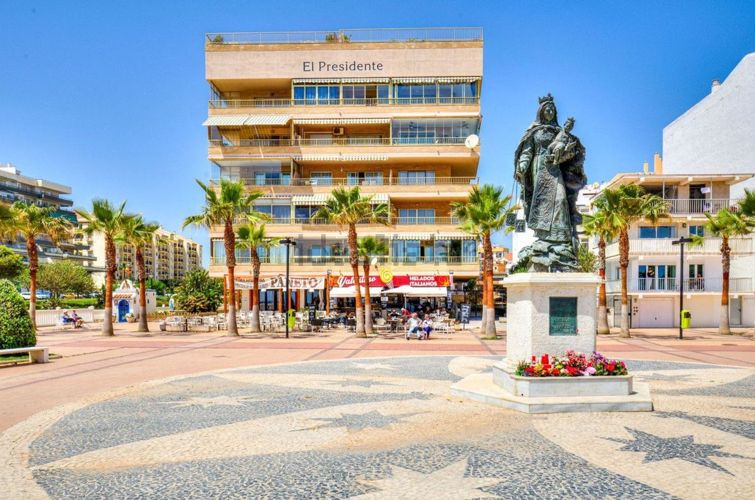 Wohnung zum Verkauf in direkter Strandlage in Fuengirola