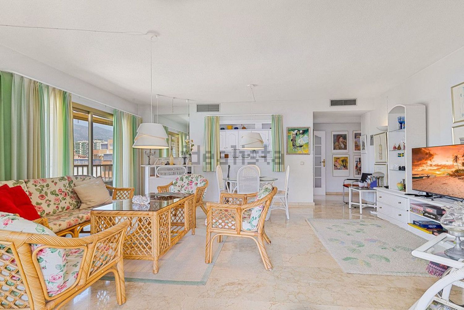 Flat for sale frontline beach in Fuengirola