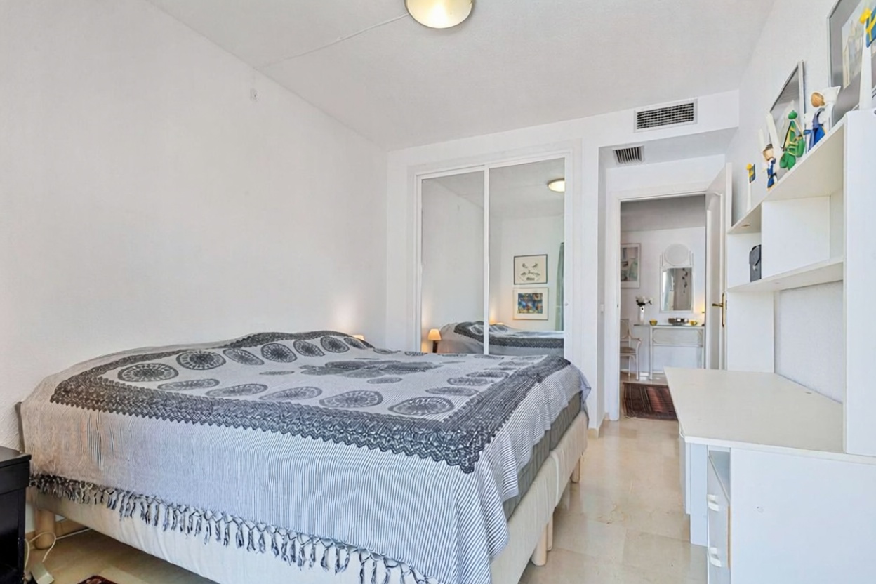 Appartement en première ligne de plage à Fuengirola — Chambre