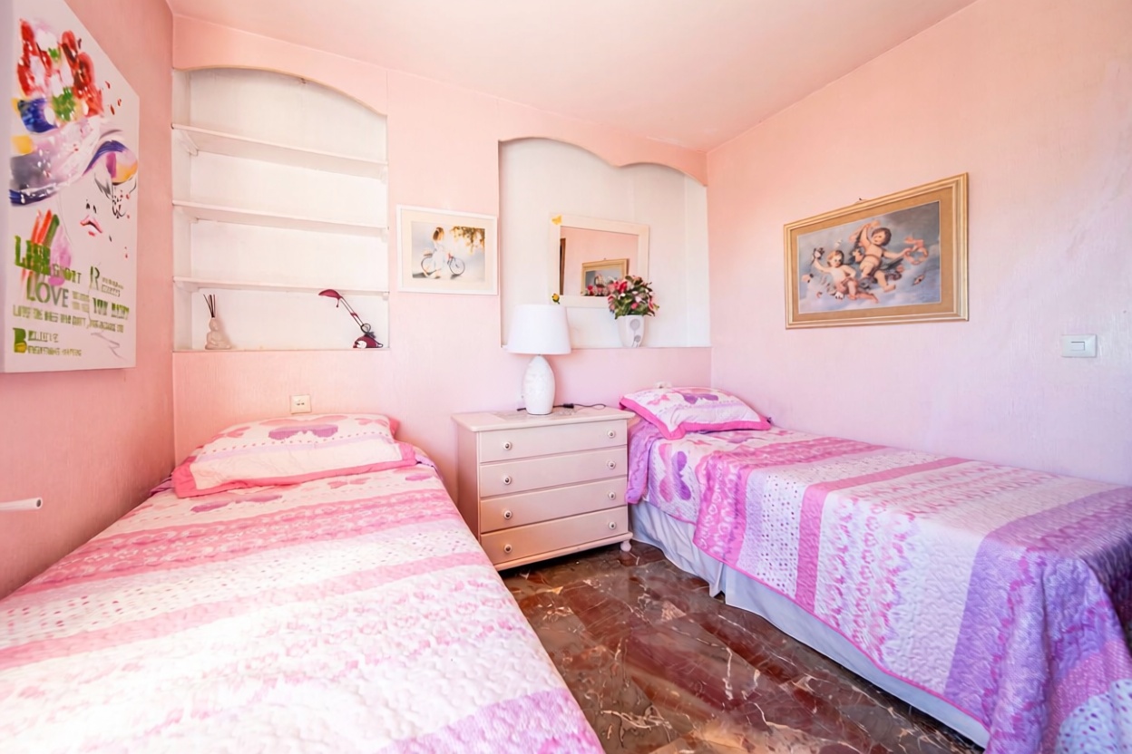 Appartement en première ligne de plage à Fuengirola — Chambre
